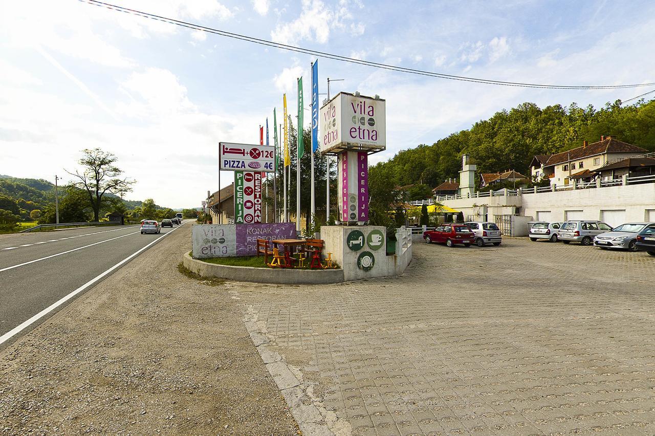 Vila Etna Ξενοδοχείο Ugrinovci  Εξωτερικό φωτογραφία